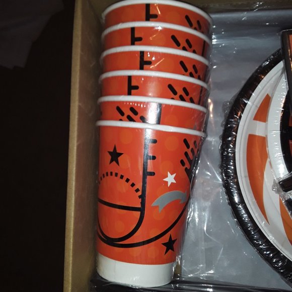 Party - Picture 4 of 4